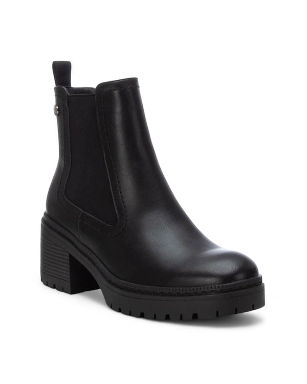 XTI Chunky Black Boots with Block Heel